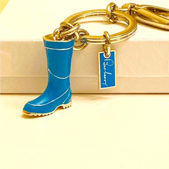 NWOT Burberry Boot Keychain/ Bag Charm - Picture 8 of 11